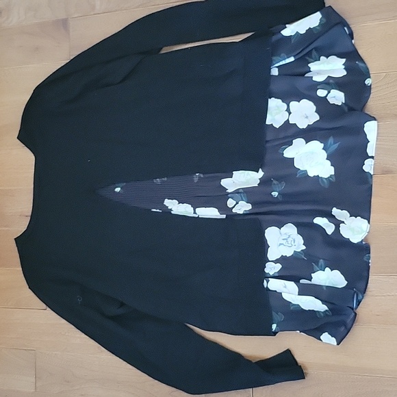 Club Monaco Black Wool Long Sleeve Sweater Split Back Layered Floral Large - Picture 6 of 9